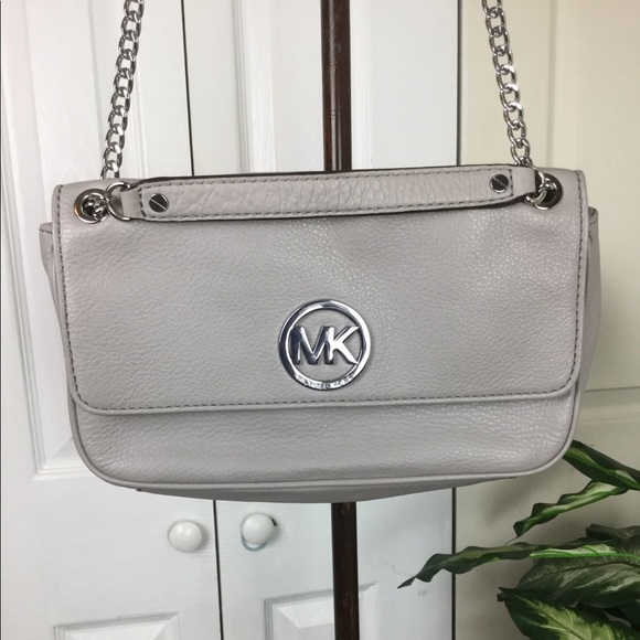 MICHAEL KORS FULTON GREY LEATHER SHOULDER BAG - Picture 2 of 6